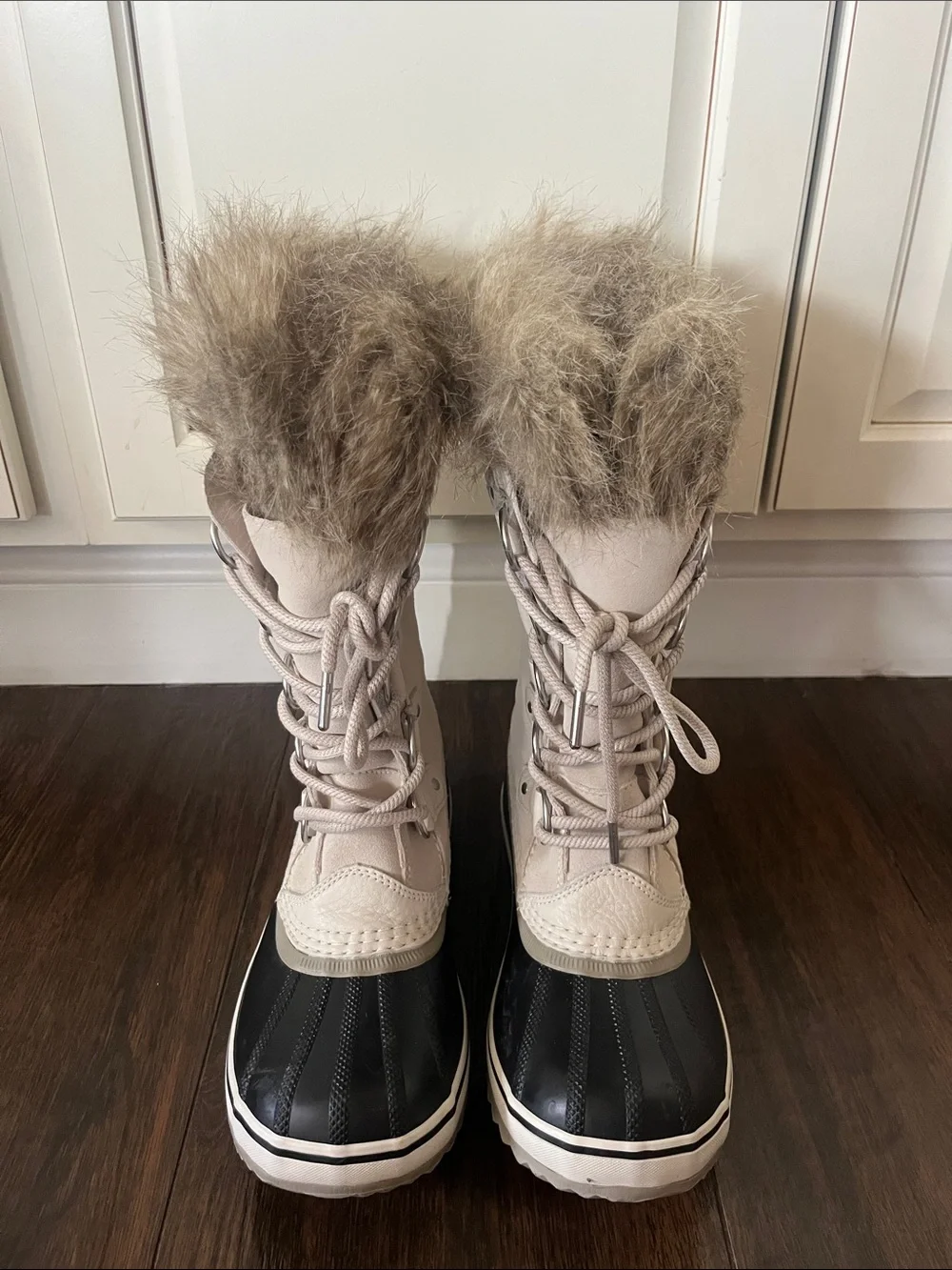NWT SOREL JOAN OF ARCTIC WATERPROOF BOOTS